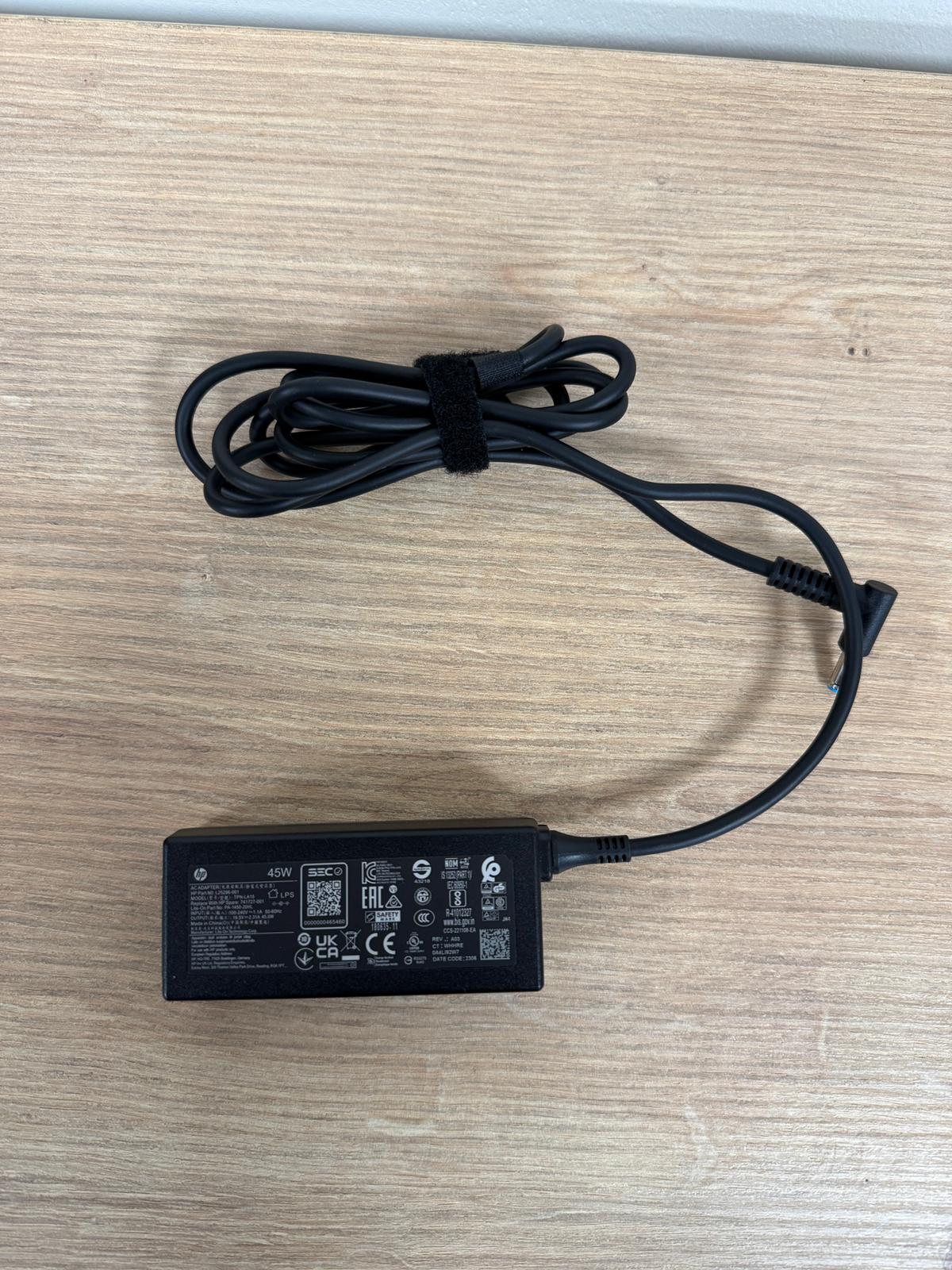 HP Laptop Notebook Orjinal Adaptör 19,5V 2,31A - Mavi Uç